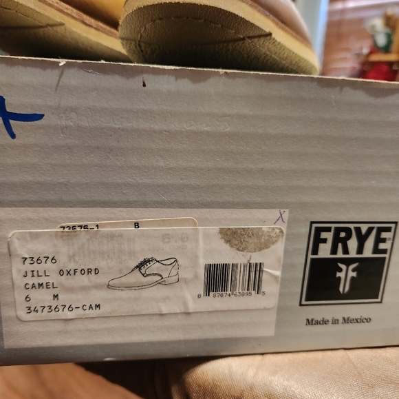 Frye Jill Oxford shoes for women, size 6 - Picture 3 of 11